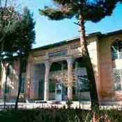 عمارت شاهی تاکستان