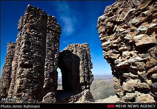 قز قلعه تاکستان