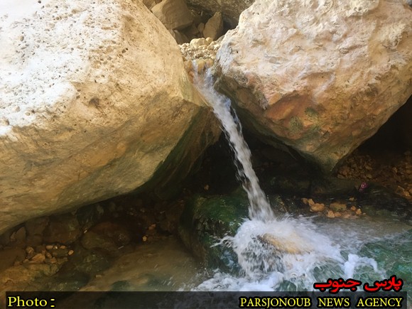 چشمه آبگرم گنوی