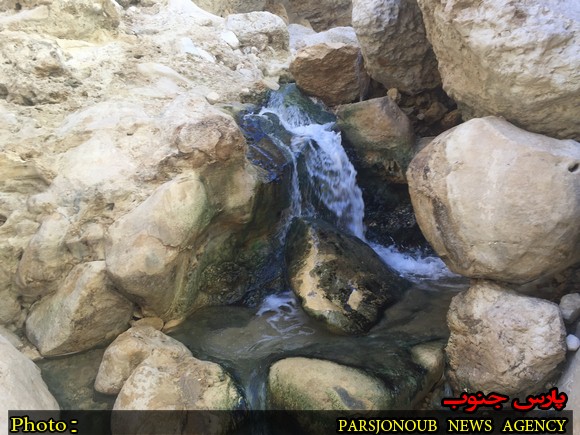 چشمه آبگرم گنوی
