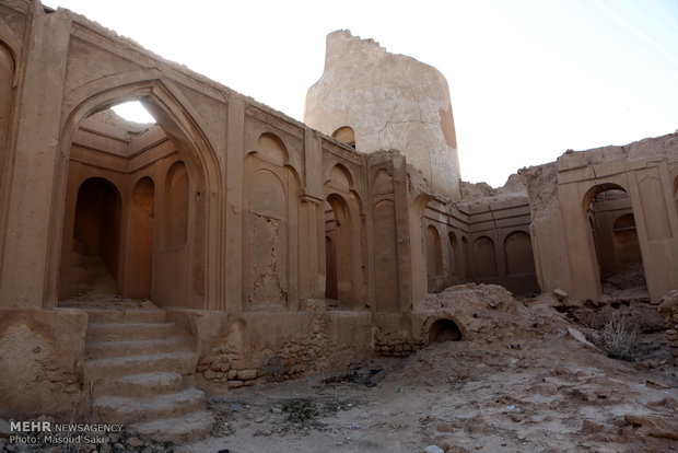 قلعه آقاخان لیراوی دیلم