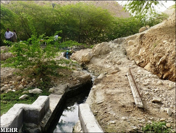 چشمه‌ بی بی حبش کنگان