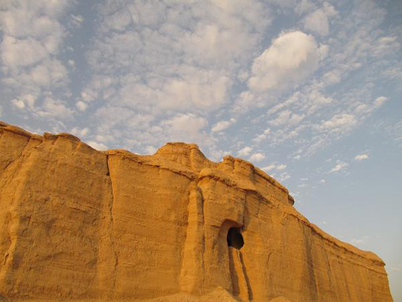 غار تودیو گناوه