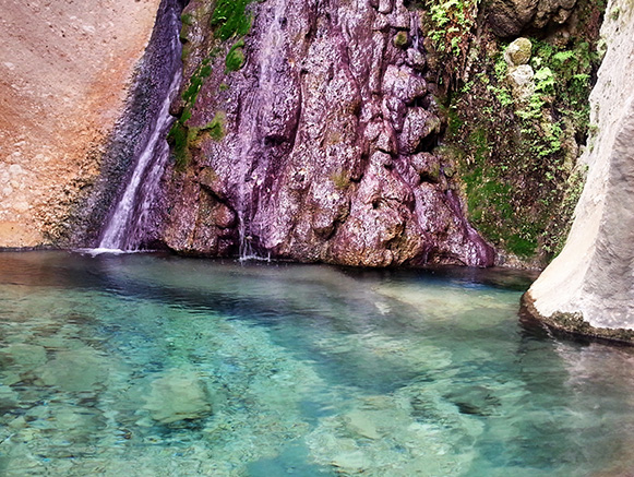بیراهه آبگرمک