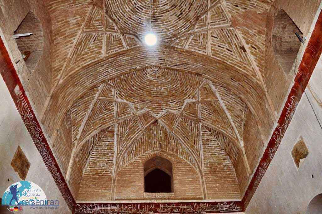 مسجد میانده بشرویه