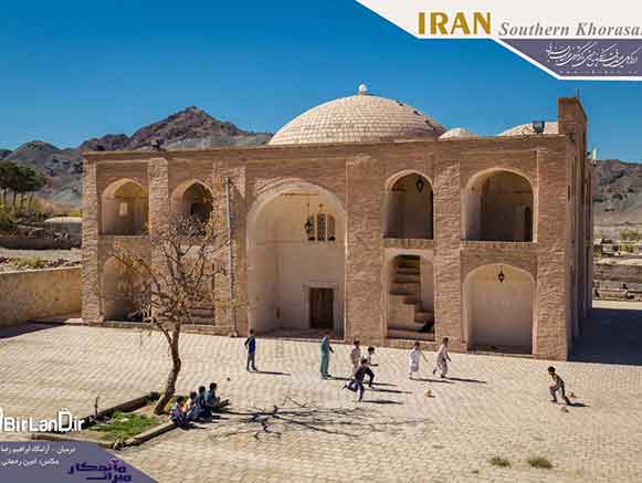 آرامگاه سلطان ابراهیم رضا درمیان