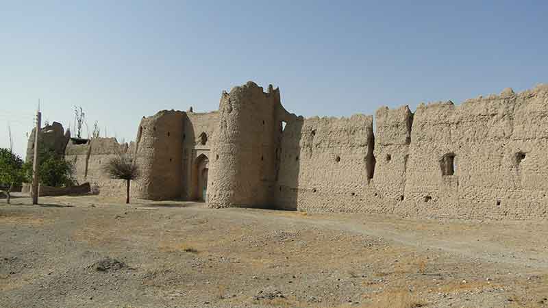 قلعه مسک درمیان
