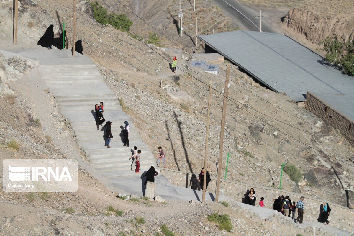 مزار کاهی سربیشه