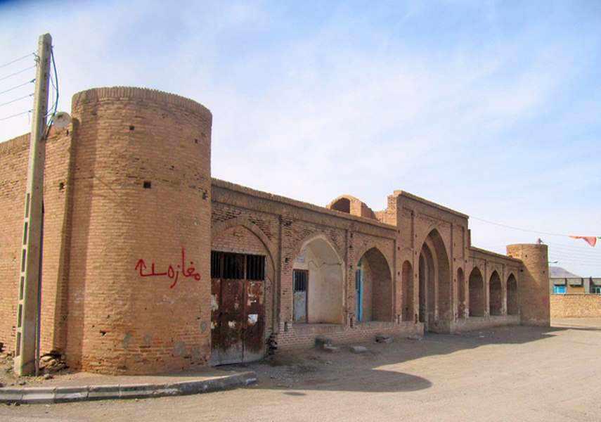 کاروانسرای زین ‌آباد بجستان