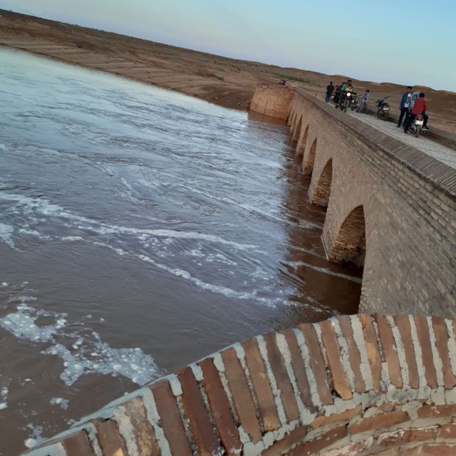 پل یونسی بجستان