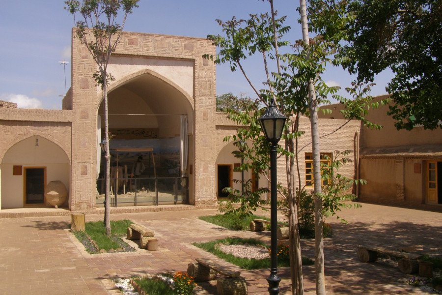 مدرسه نجومیه گناباد