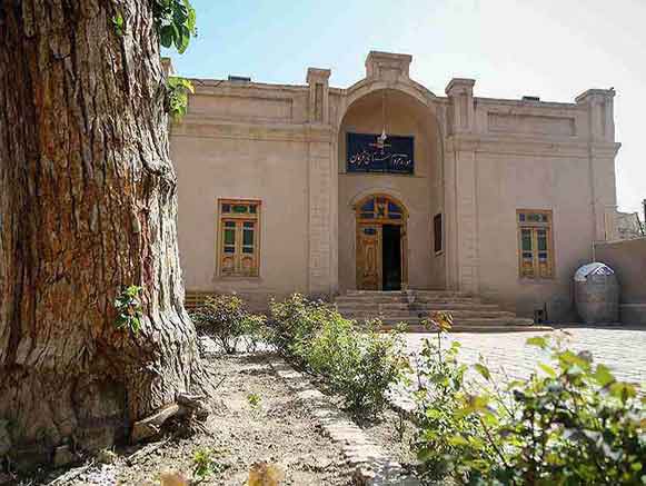 خانه یاسمنی فریمان