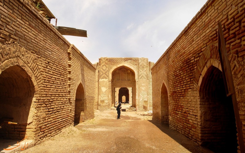 رباط شرف سرخس