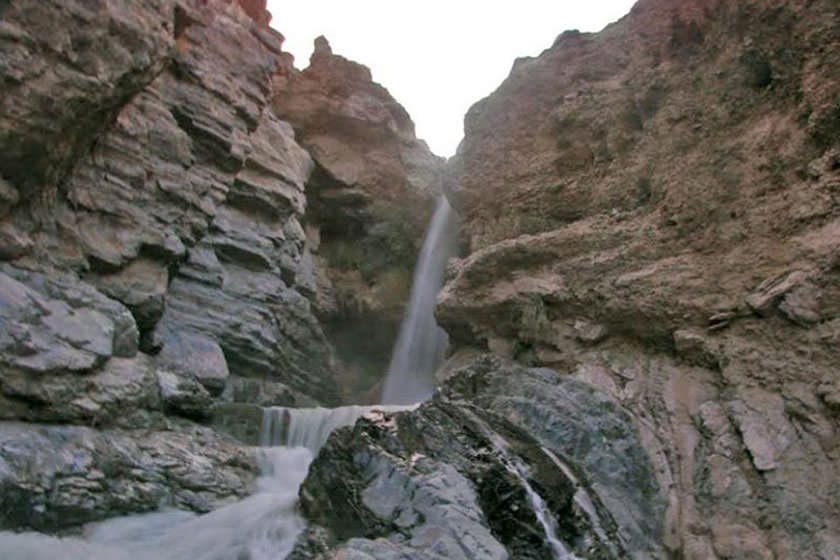 آبشار چوتین گون سراوان