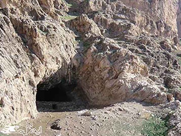 غار لور داورزن