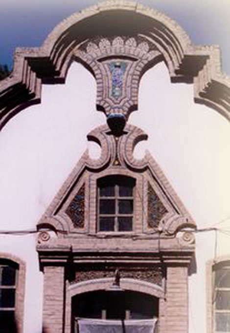 خانه اعتمادی مه ولات