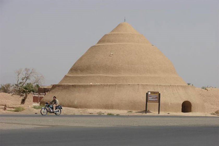 یخدان فروتقه کاشمر