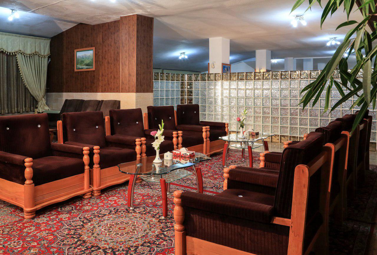 هتل جهانگردی بندرانزلی