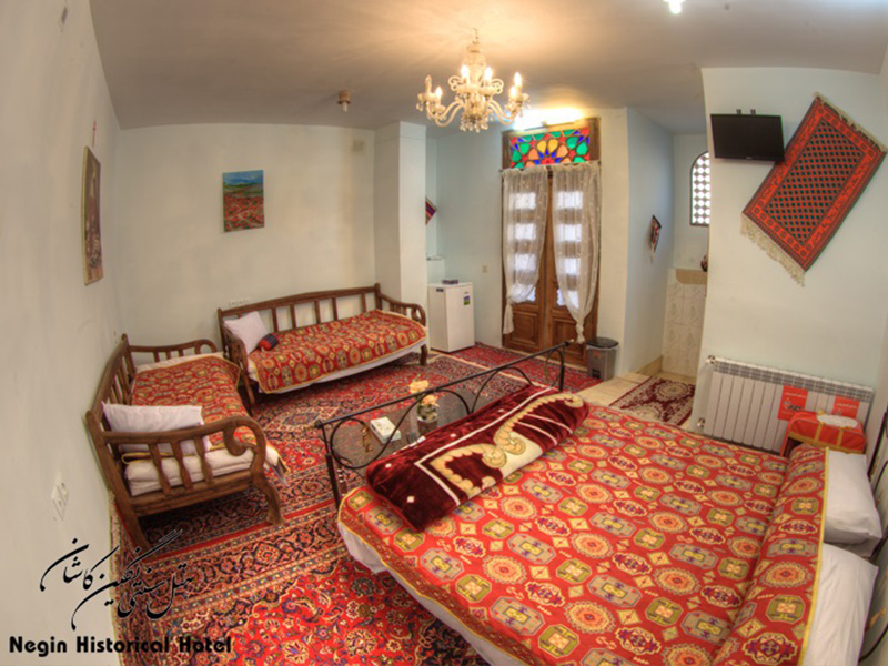 هتل خانه تاریخی نگین کاشان