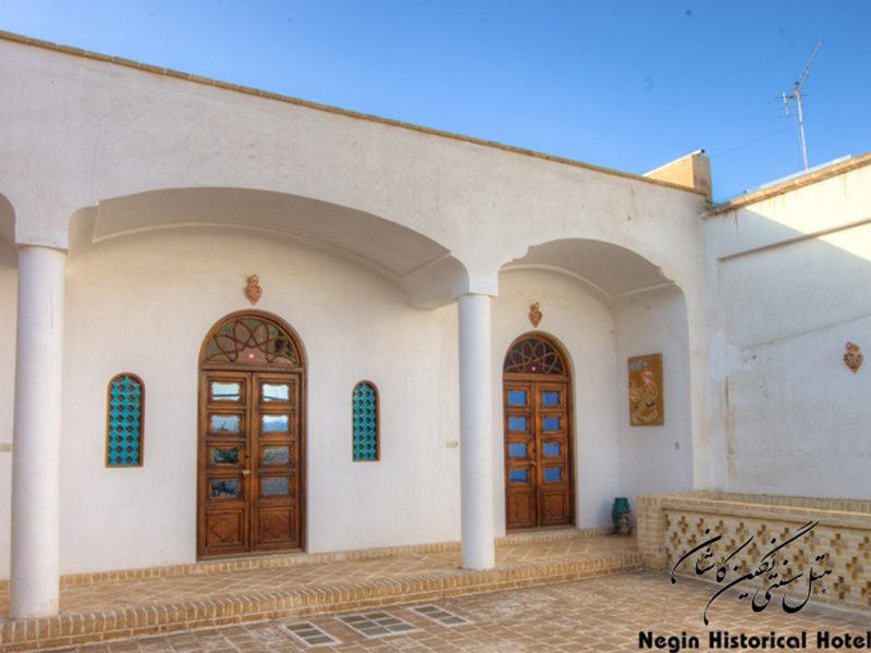 هتل خانه تاریخی نگین کاشان
