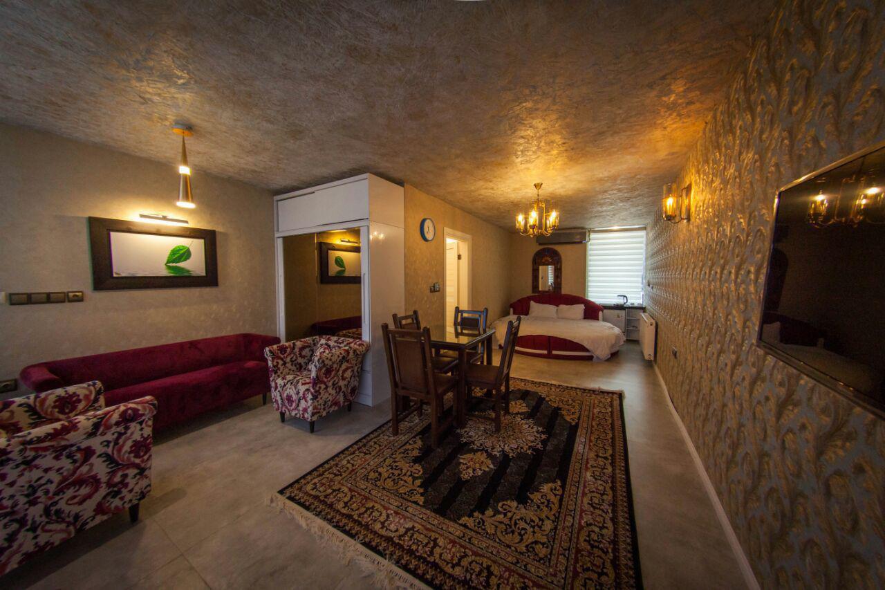 هتل دلفین بندرانزلی