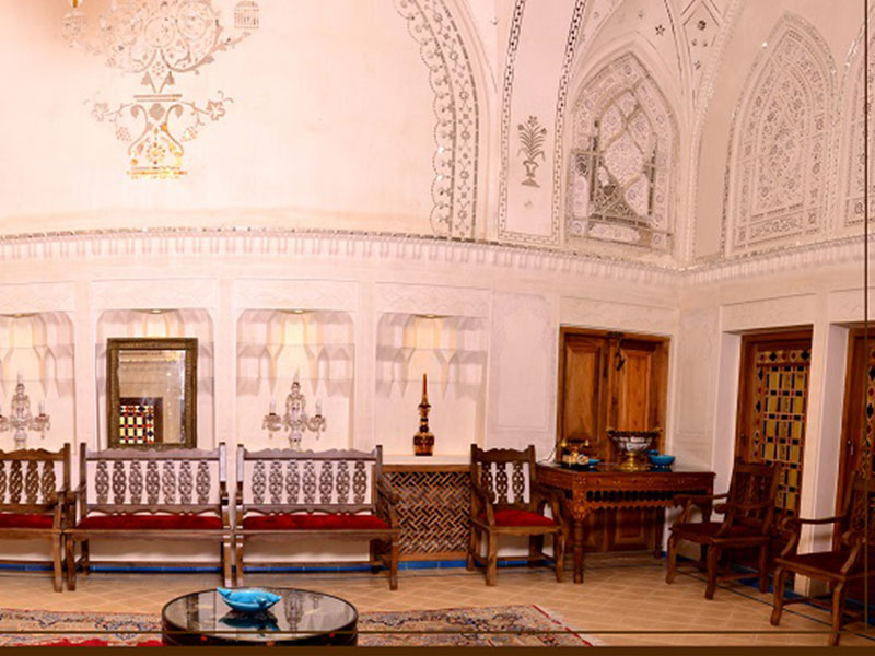 هتل راهب کاشان