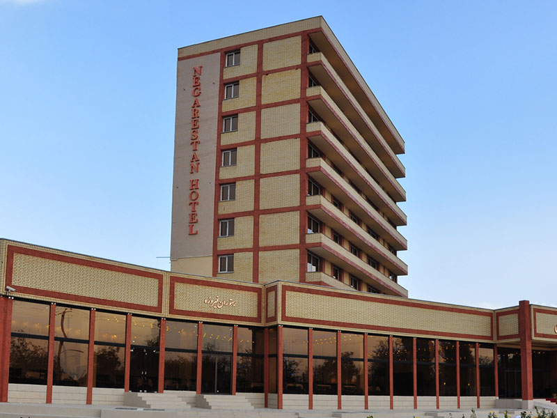هتل نگارستان کاشان