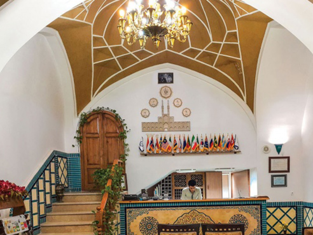 هتل سنتی مظفر یزد
