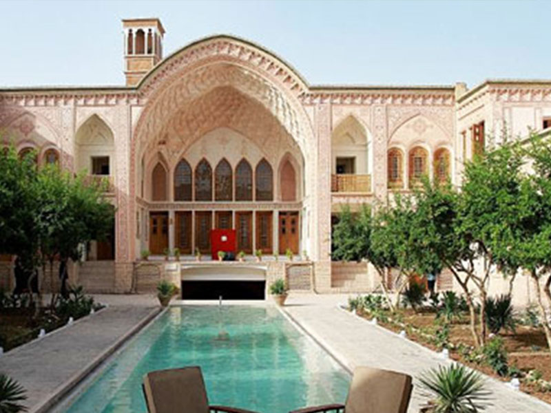 هتل سرای عامری ها کاشان
