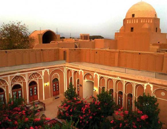 هتل سنتی کهن کاشانه یزد