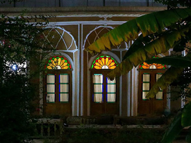 هتل سنتی کهن کاشانه یزد