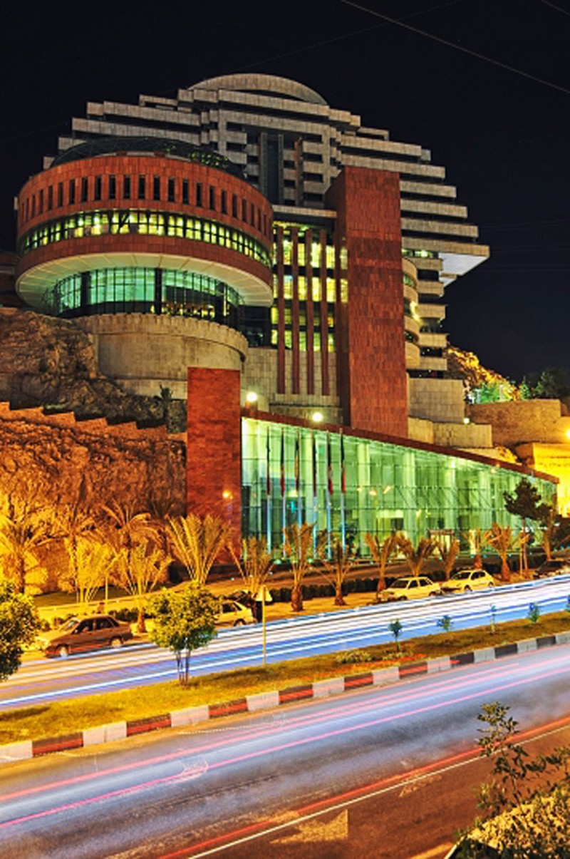 هتل بزرگ شیراز