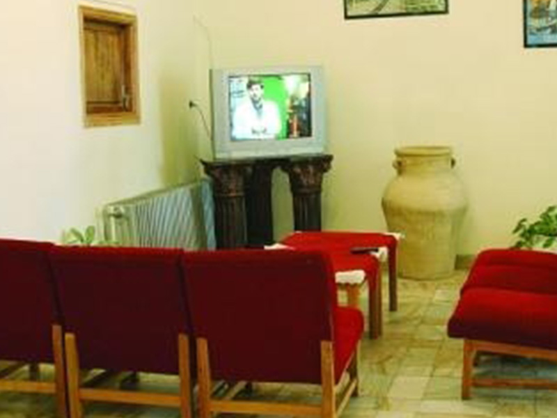 مهمانسرای جهانگردی غار علیصدر همدان