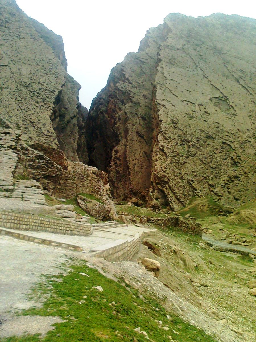 تنگه باستانی بهرام چوبین