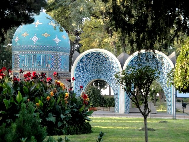 آرامگاه عطار نیشابوری