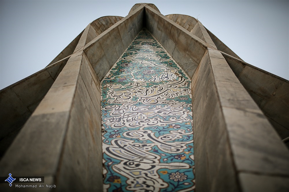 آرامگاه حکیم عمر خیام