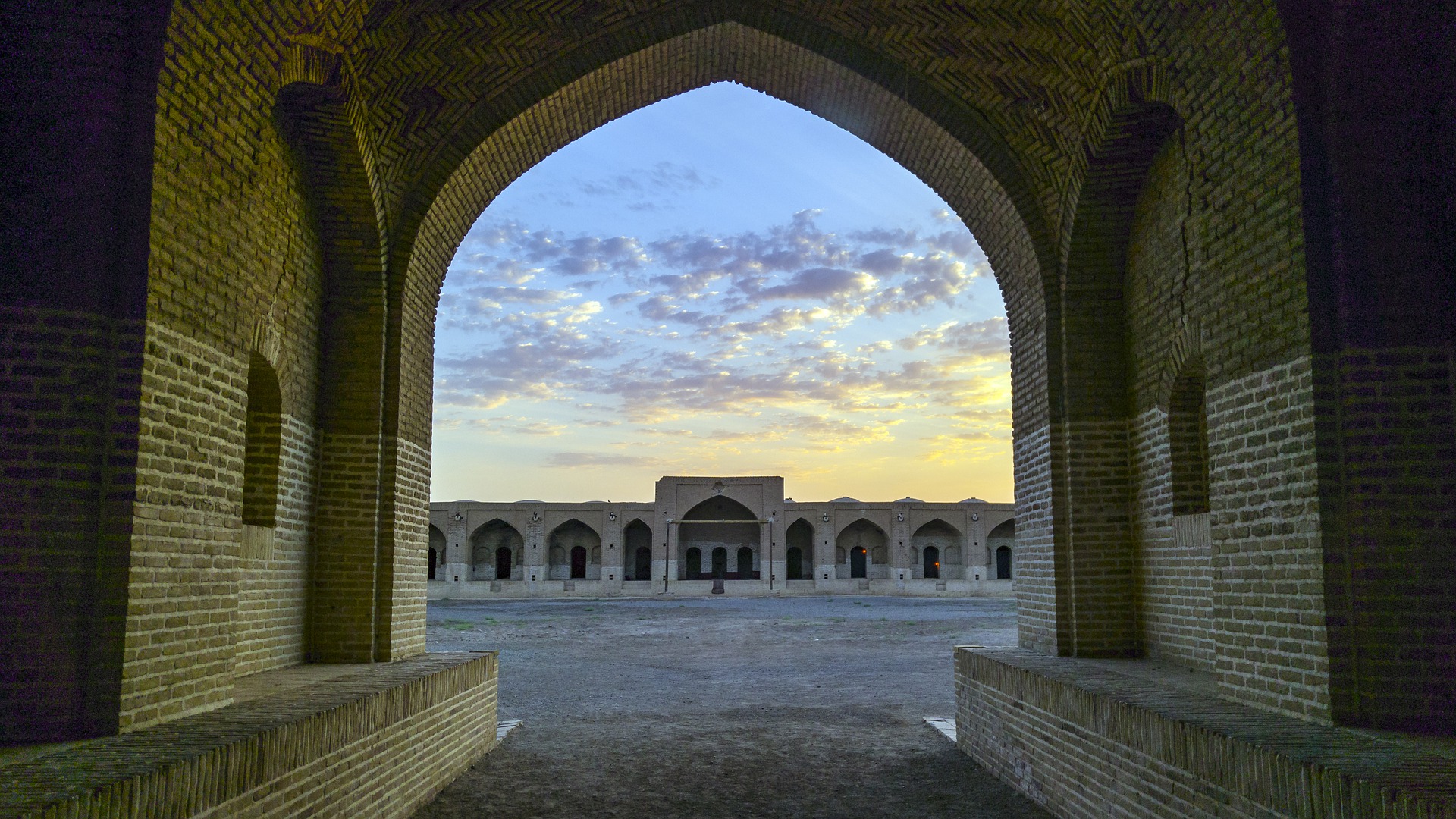 کاروانسرای دیرگچین