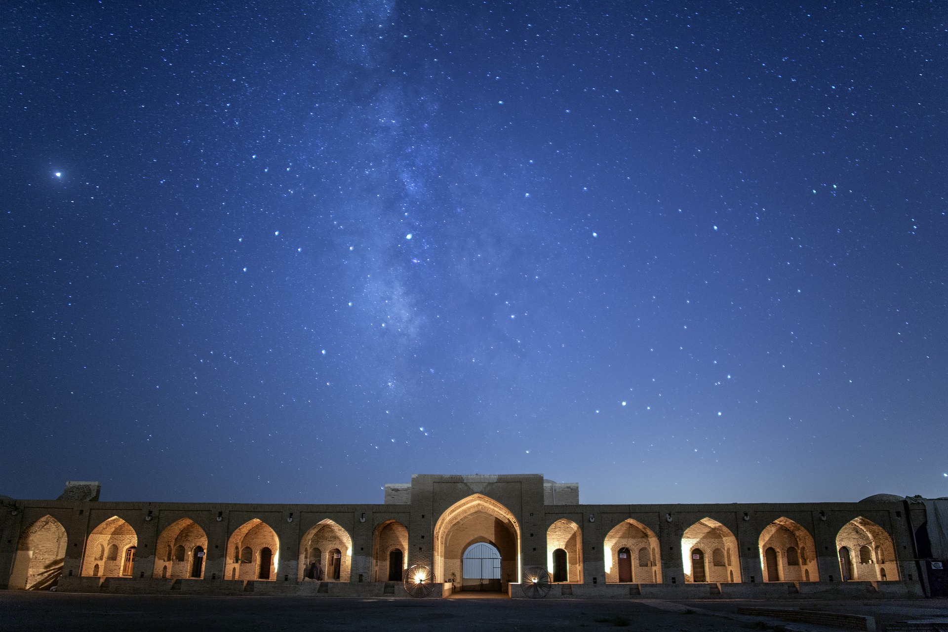 کاروانسرای دیرگچین