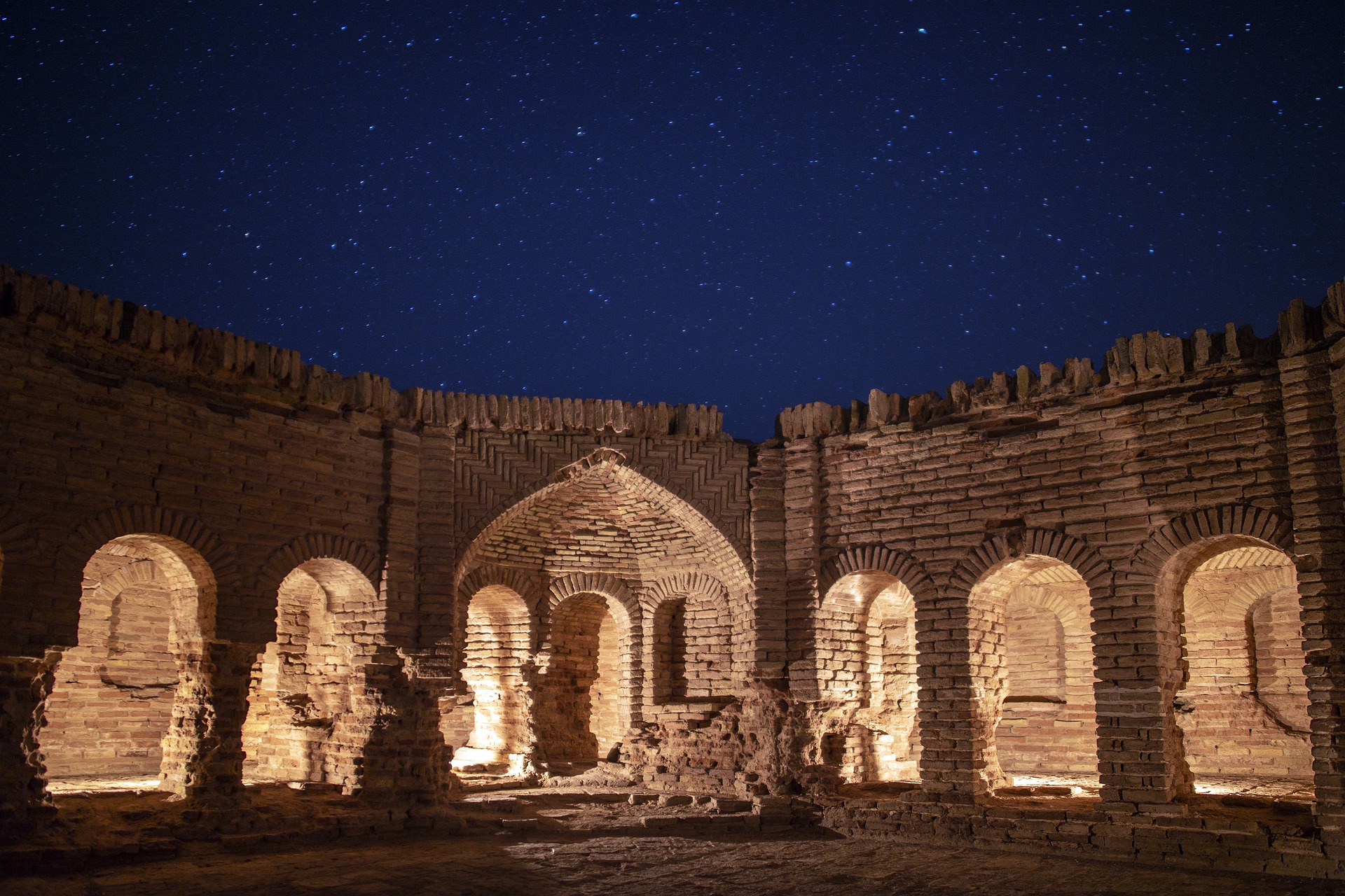 کاروانسرای دیرگچین