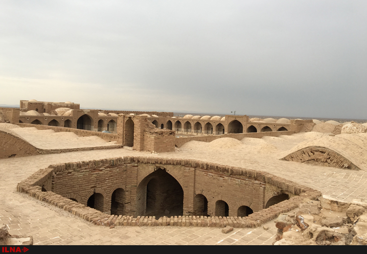 کاروانسرای دیرگچین