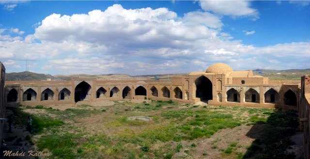 کاروانسرای دیرگچین