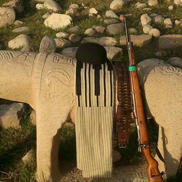 شیرهای سنگی نماد قوم بختیاری