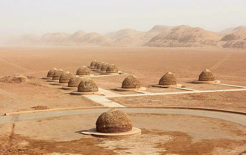 https://fa.tripyar.com/uploads/picture/942/shahdad-desert-camp.jpg
