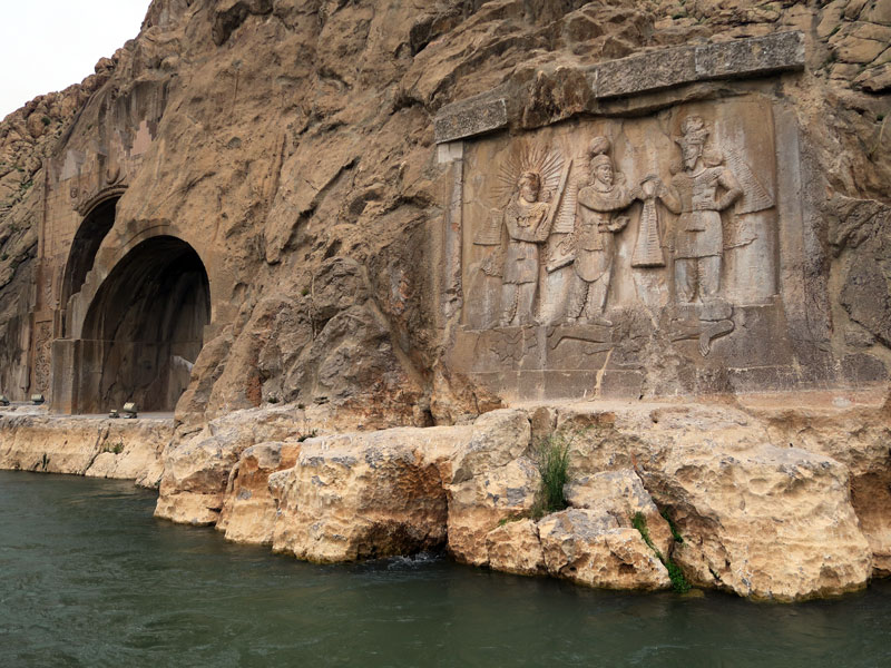 طاق بستان