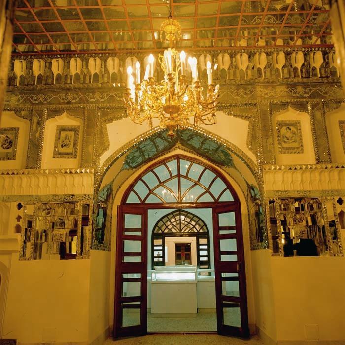 باغ موزه اکبریه