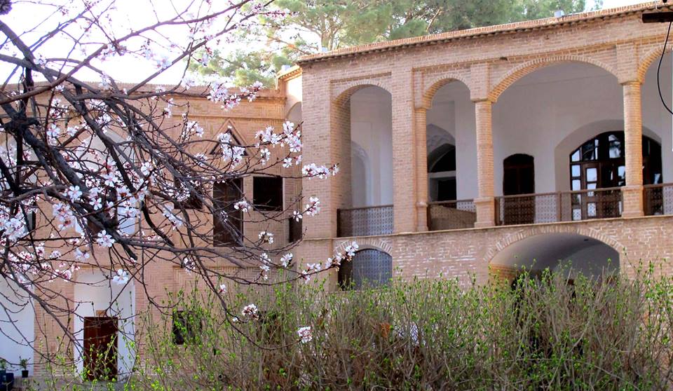 باغ موزه اکبریه